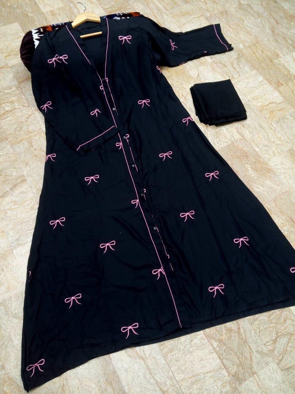 2025/07/75bc46cd-16df-41ec-a72a-e2f10e1ba145.jpeg Black Embroidered Georgette Bow Abaya | Front Open Stoller Abaya for Girls – Husnezara - Image 3